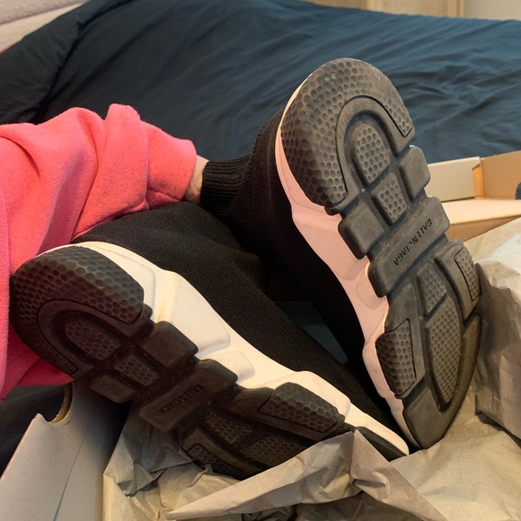 Like new balenciaga speed trainers . authentic and come in the box - Picture 3 of 5